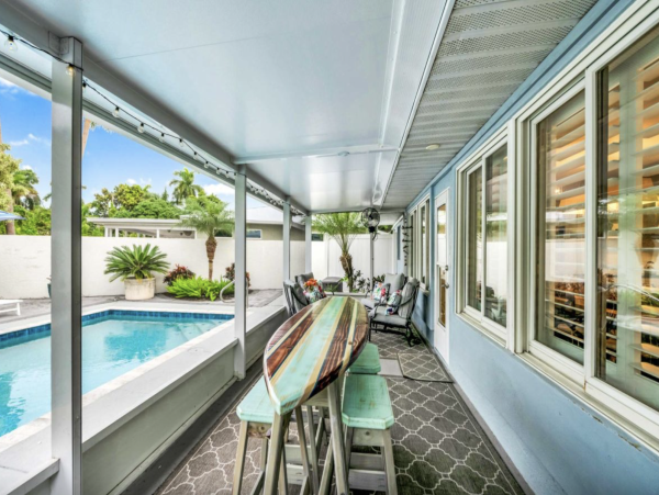 Lido Key Vacation House with Pool Near St. Armands Circle